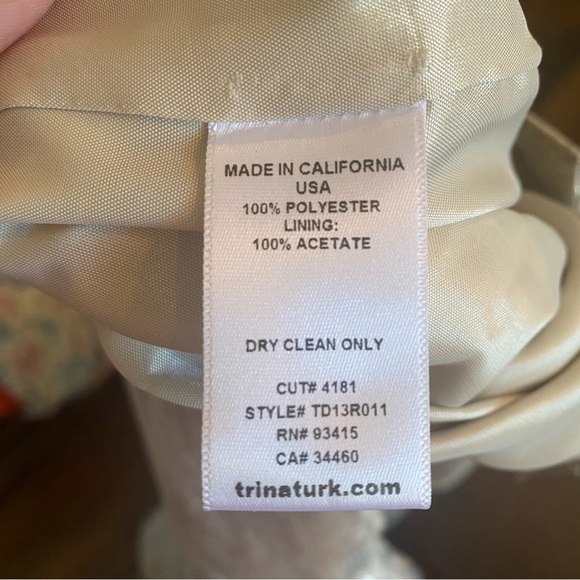 Trina Turk • Gold Sequin Cocktail Sheath Dress Sz 4 • New with Tags - Picture 8 of 8